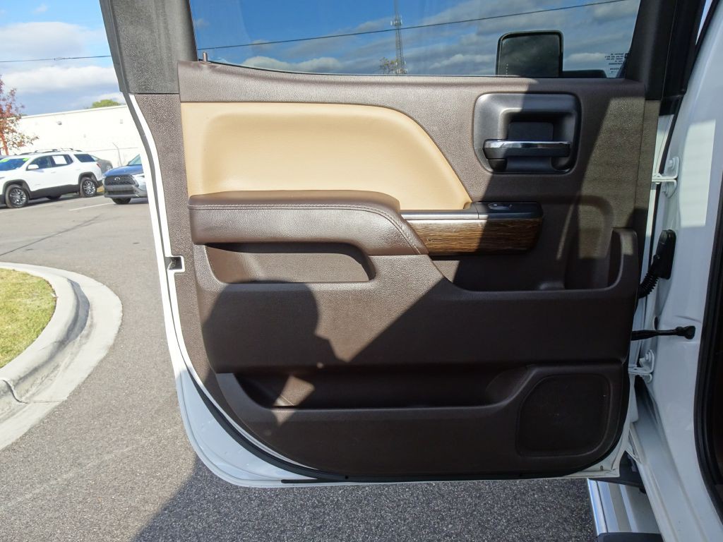 2018 GMC Sierra Image 15