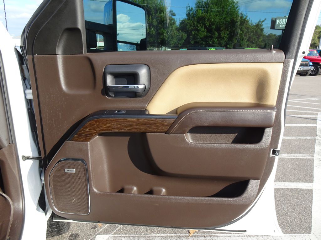 2018 GMC Sierra Image 17