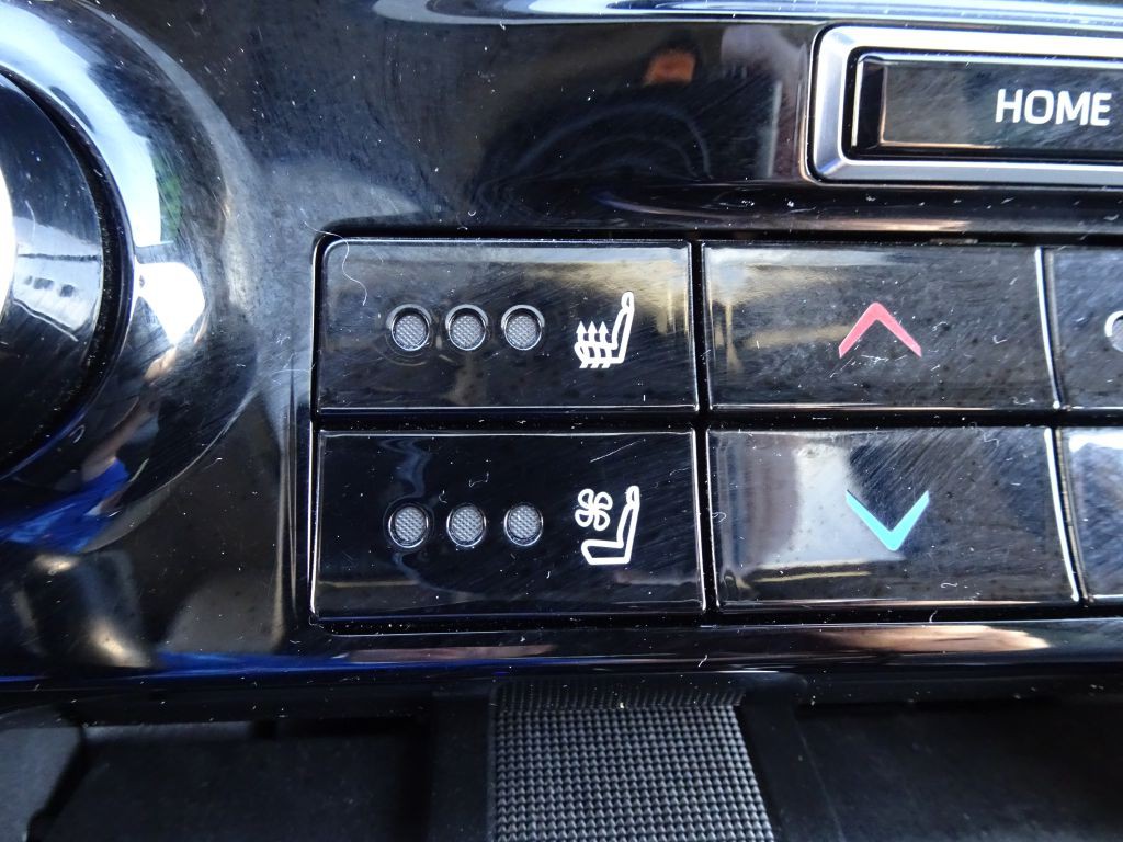 2021 Toyota Highlander Image 25