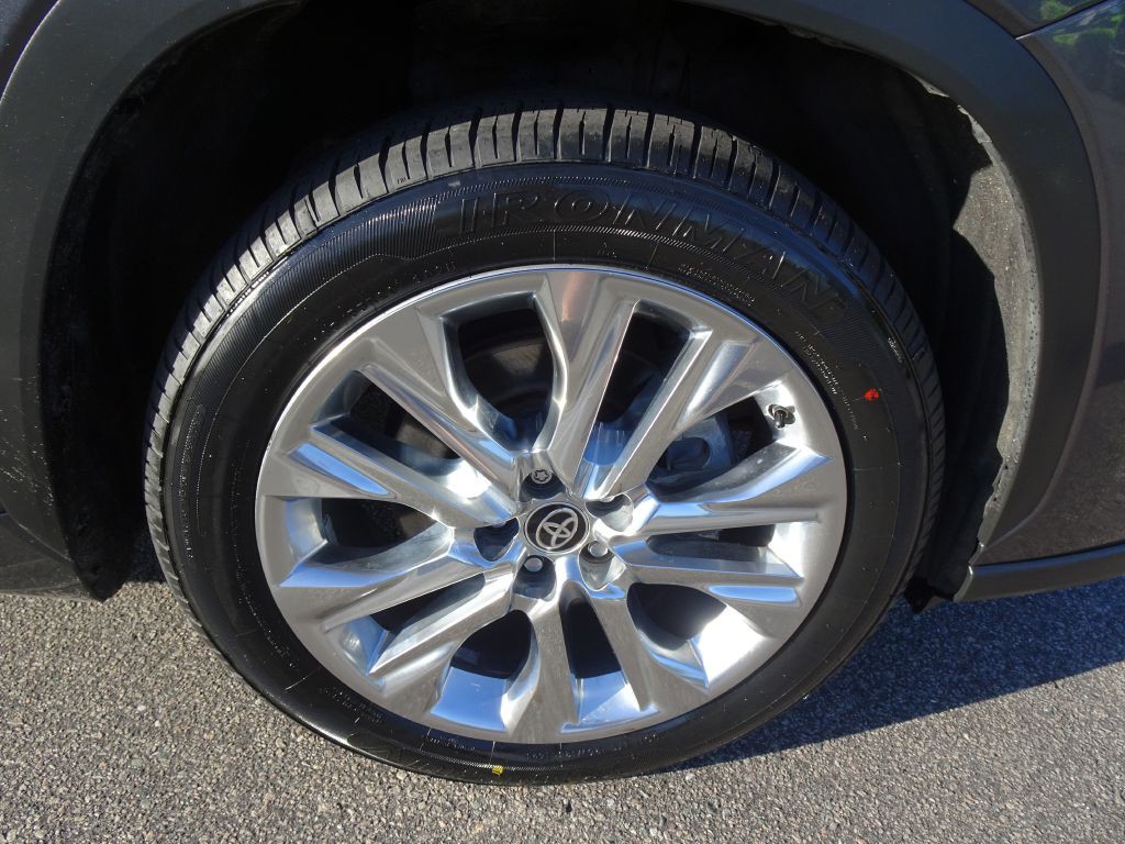 2021 Toyota Highlander Image 35