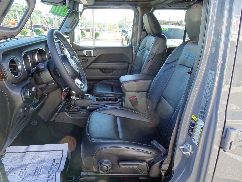 2023 Jeep Wrangler Image 9