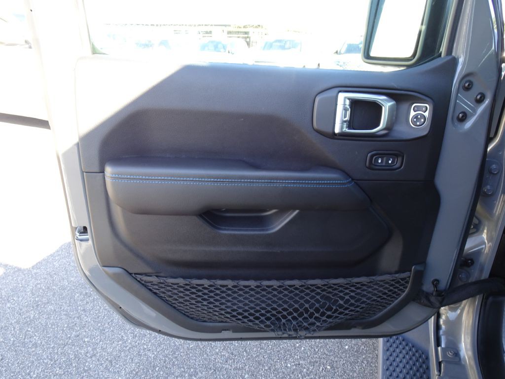 2023 Jeep Wrangler Image 11