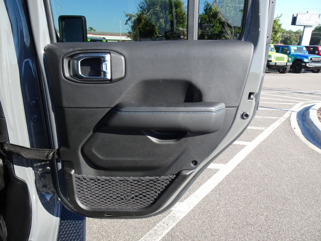 2023 Jeep Wrangler Image 17