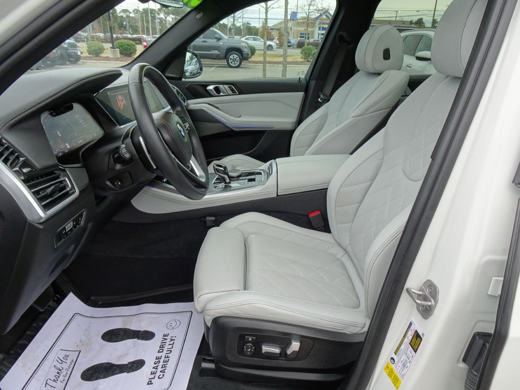 2023 BMW X5 Image 9