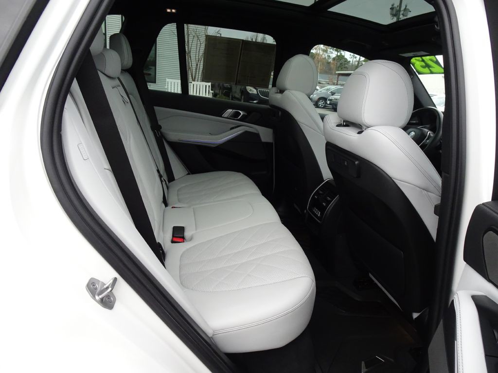 2023 BMW X5 Image 18