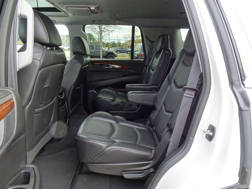 2017 Cadillac Escalade Image 14