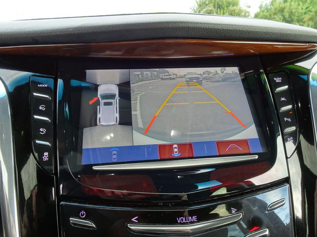 2017 Cadillac Escalade Image 26