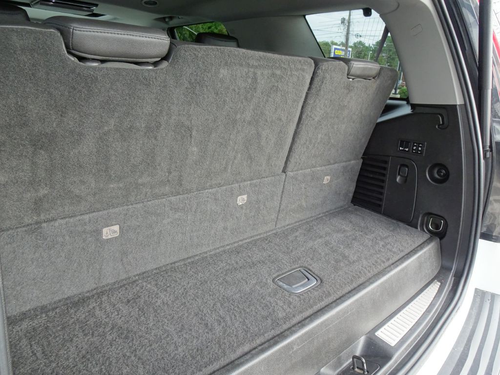 2017 Cadillac Escalade Image 33