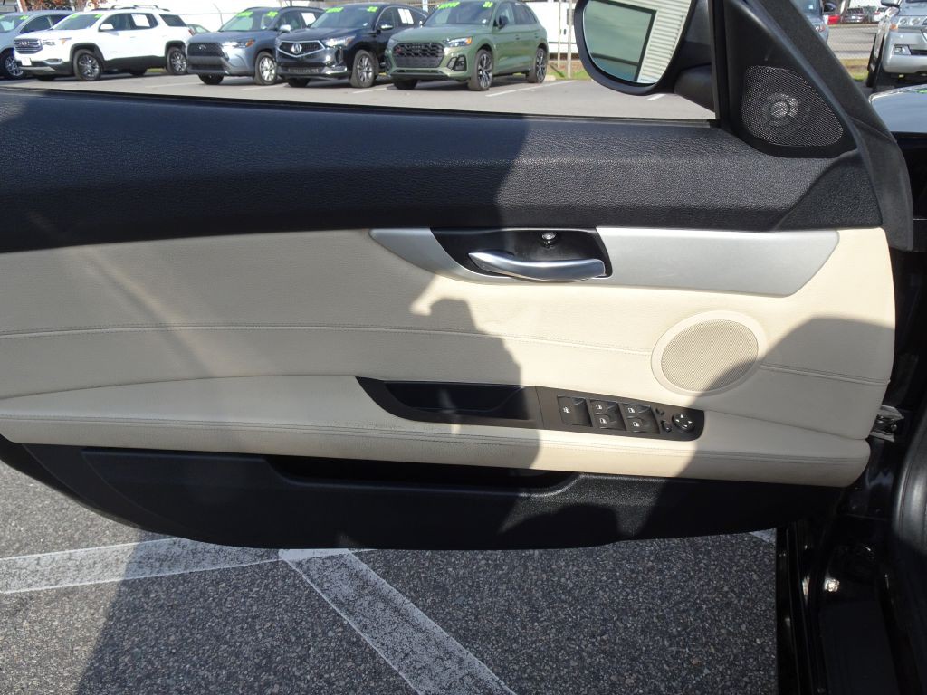 2009 BMW Z4 Image 10