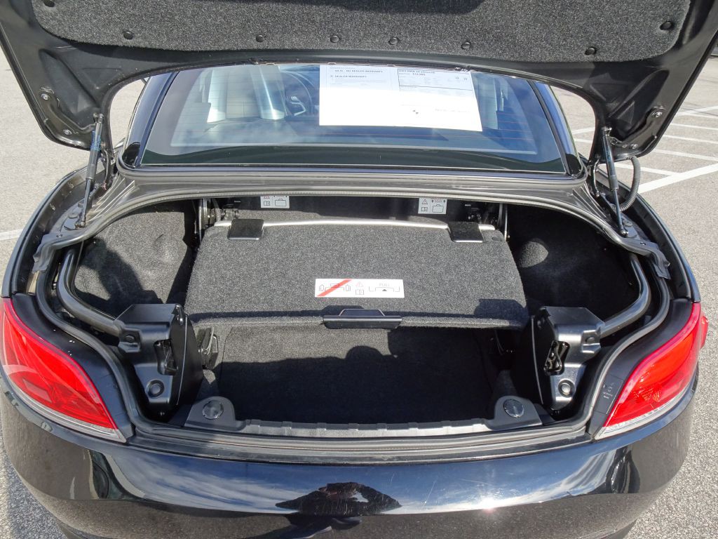 2009 BMW Z4 Image 18