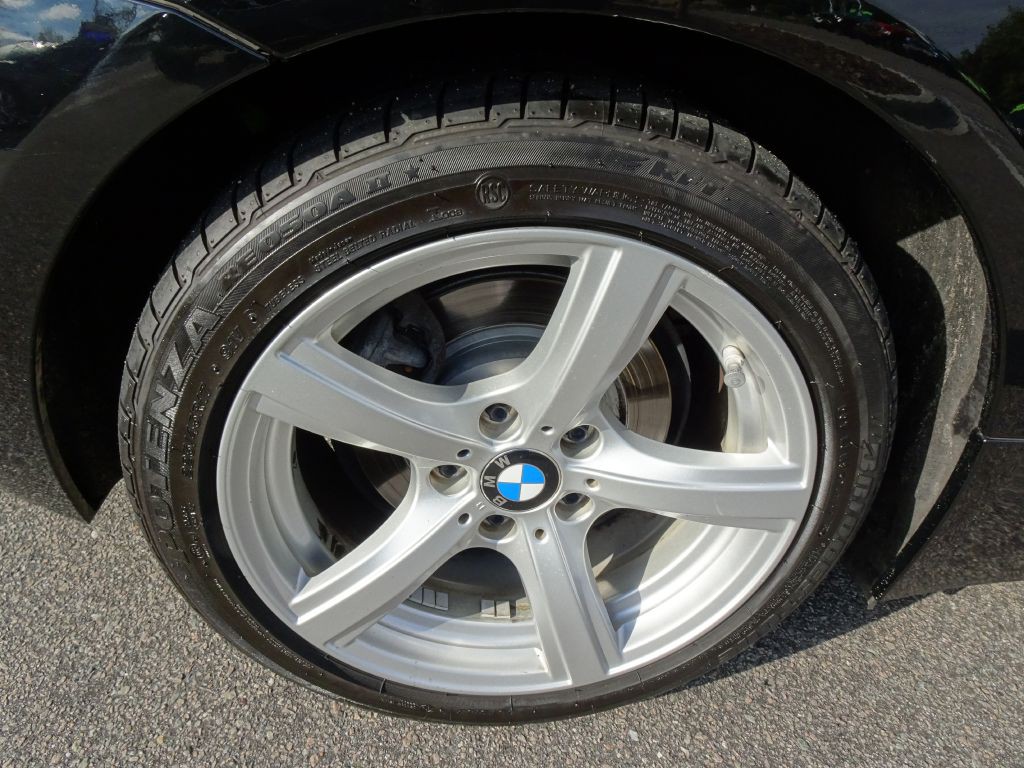 2009 BMW Z4 Image 22