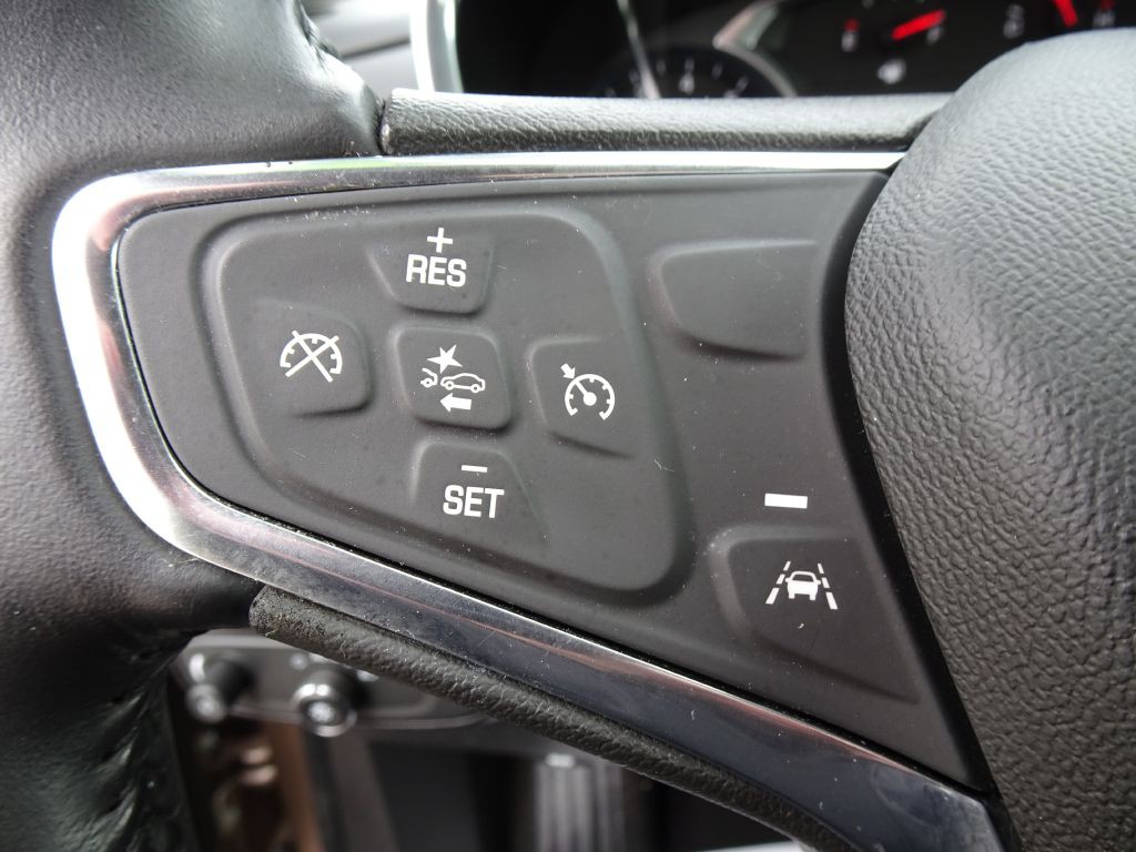 2019 Chevrolet Equinox Image 25