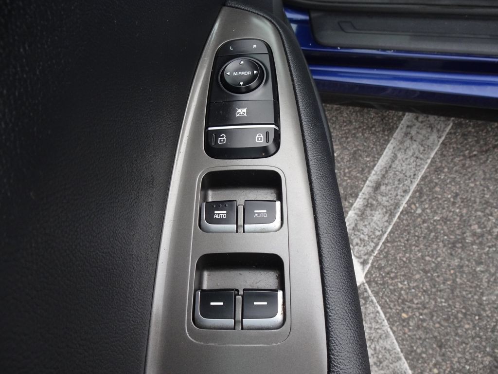 2019 Kia Optima Image 12