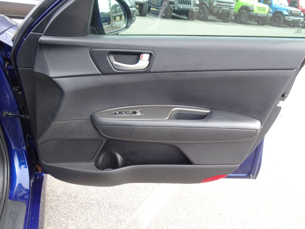 2019 Kia Optima Image 16