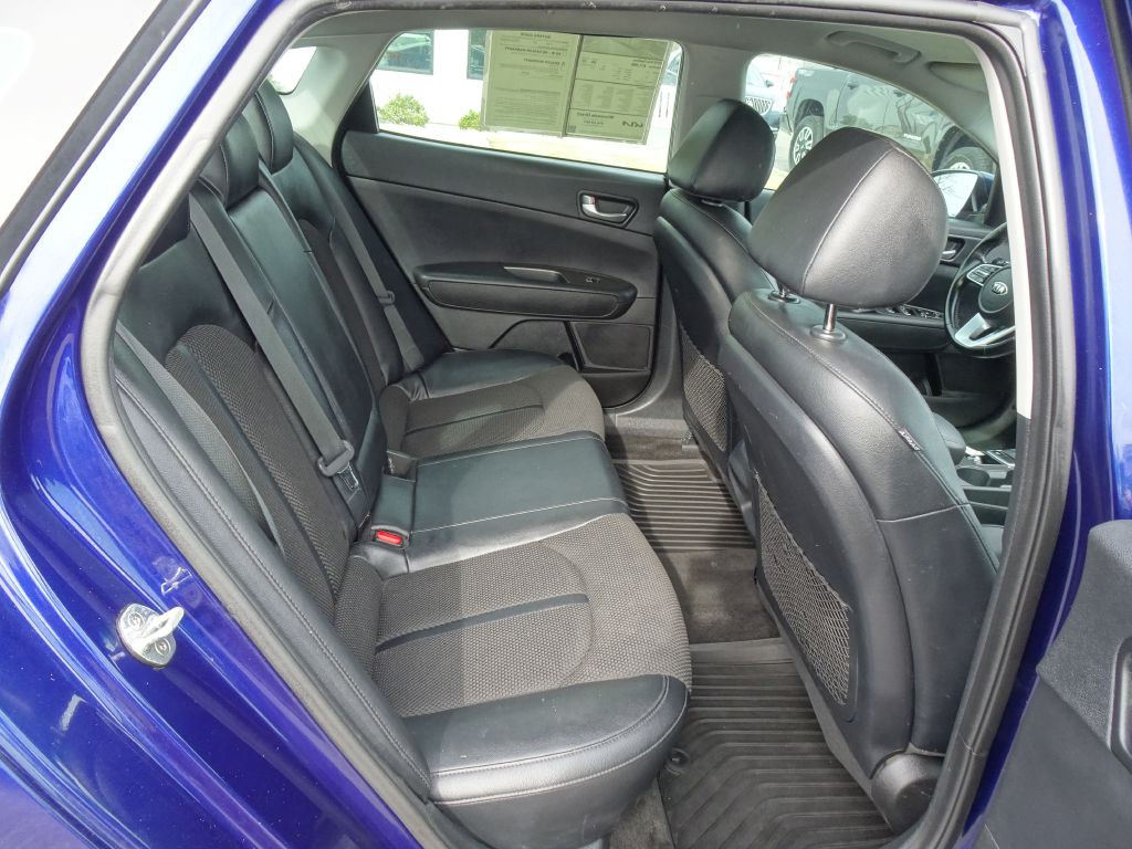 2019 Kia Optima Image 17