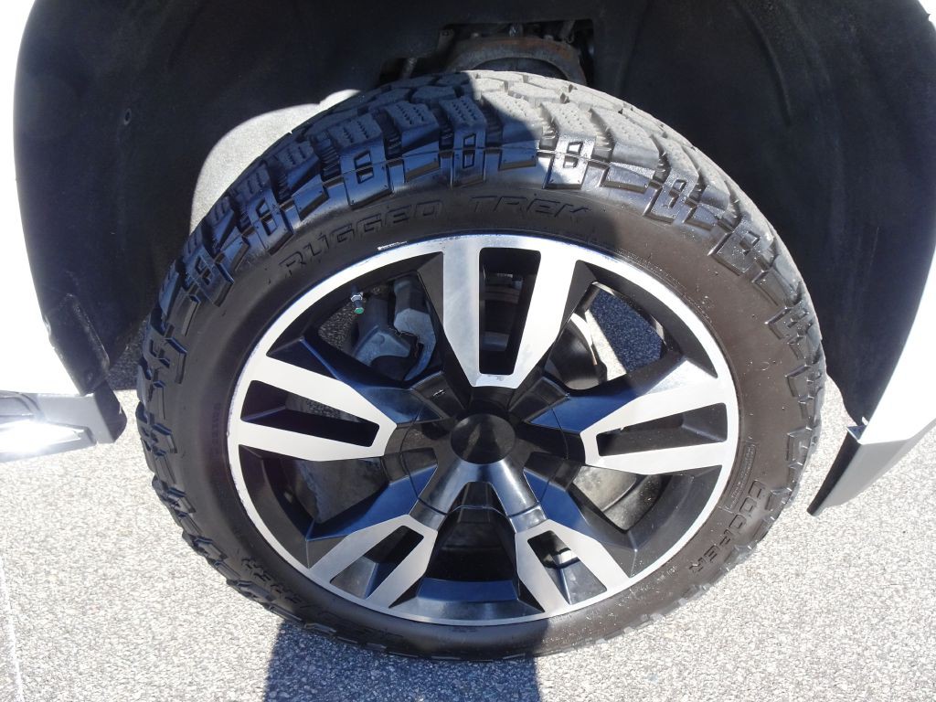 2019 GMC Yukon Image 38