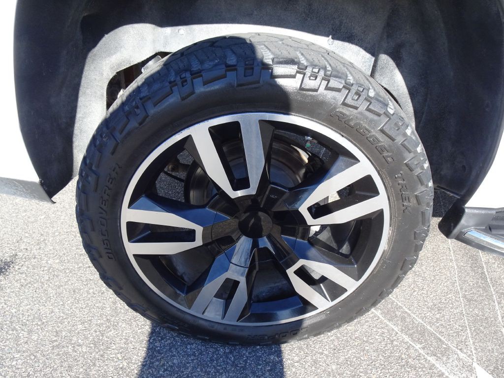 2019 GMC Yukon Image 40