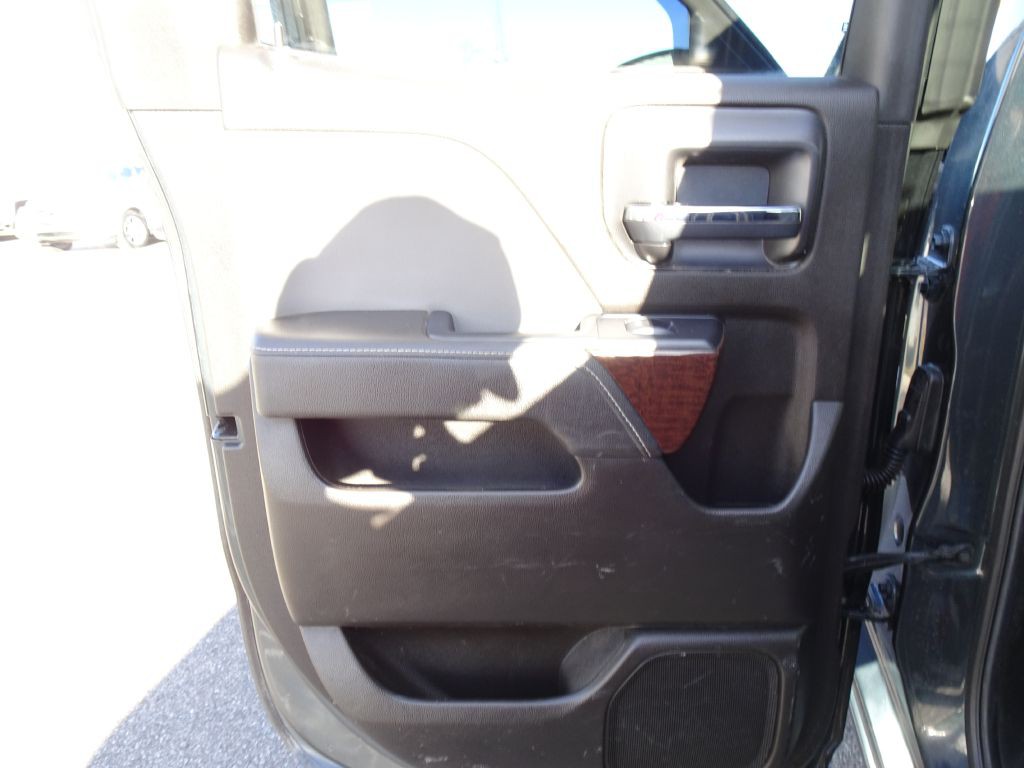 2017 GMC Sierra Image 14