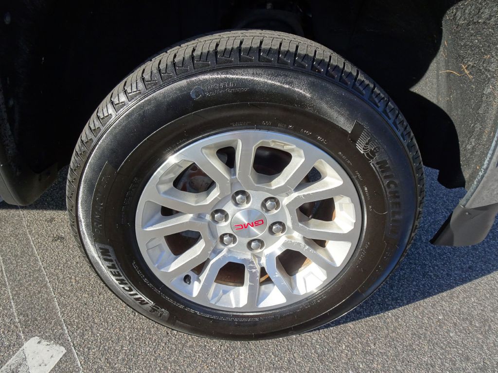 2017 GMC Sierra Image 30