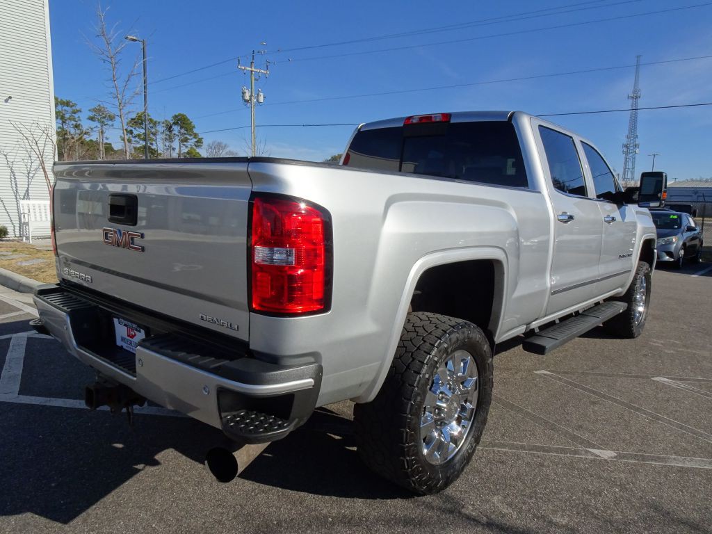 2018 GMC Sierra Image 3