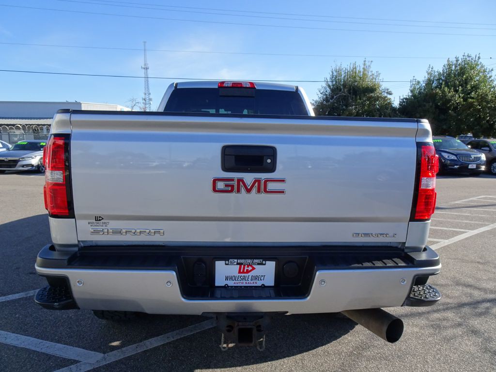 2018 GMC Sierra Image 4