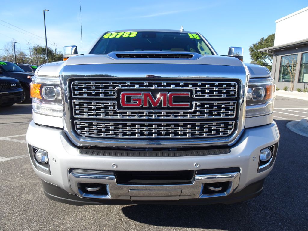 2018 GMC Sierra Image 8