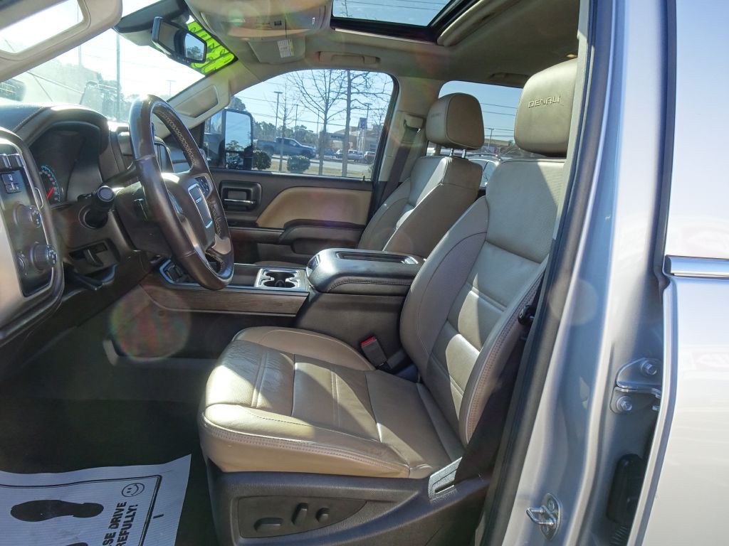 2018 GMC Sierra Image 9