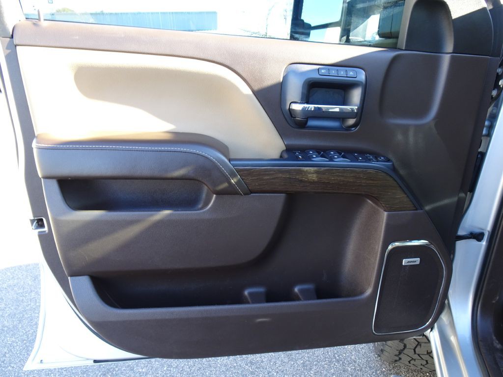 2018 GMC Sierra Image 11