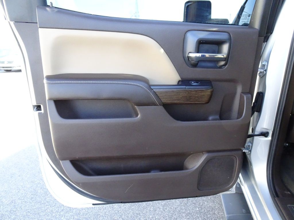 2018 GMC Sierra Image 15