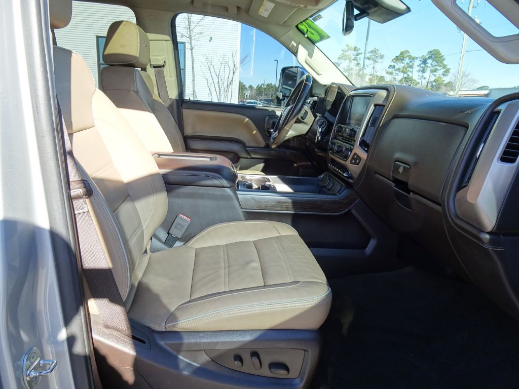 2018 GMC Sierra Image 16