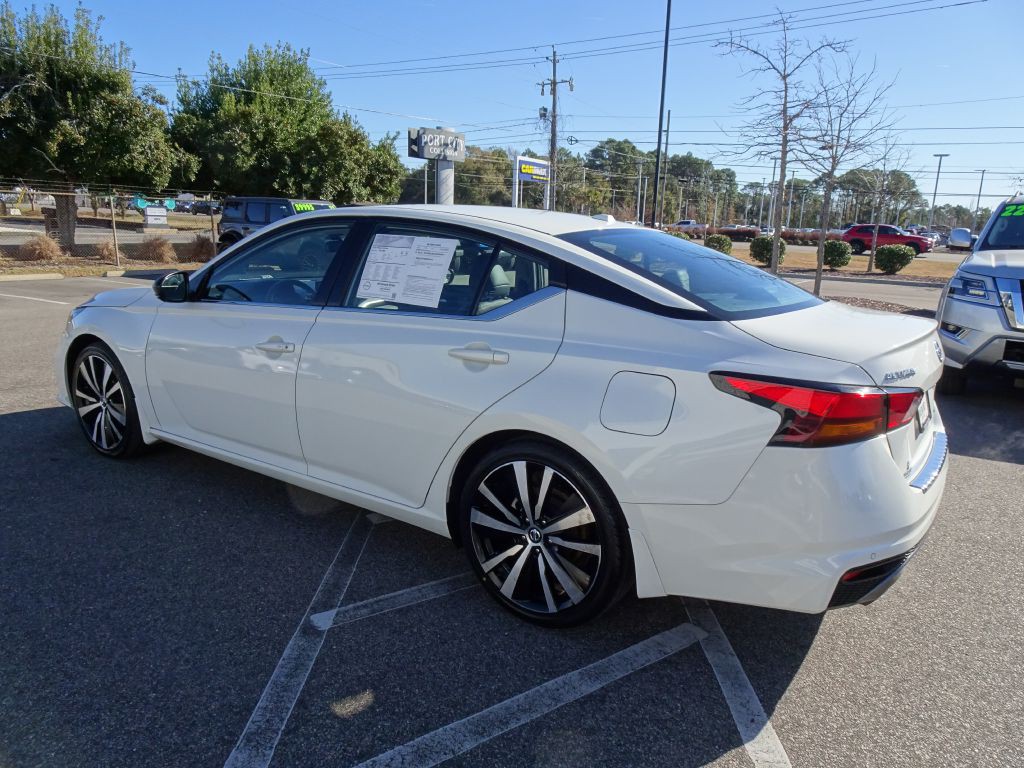 2022 Nissan Altima Image 5