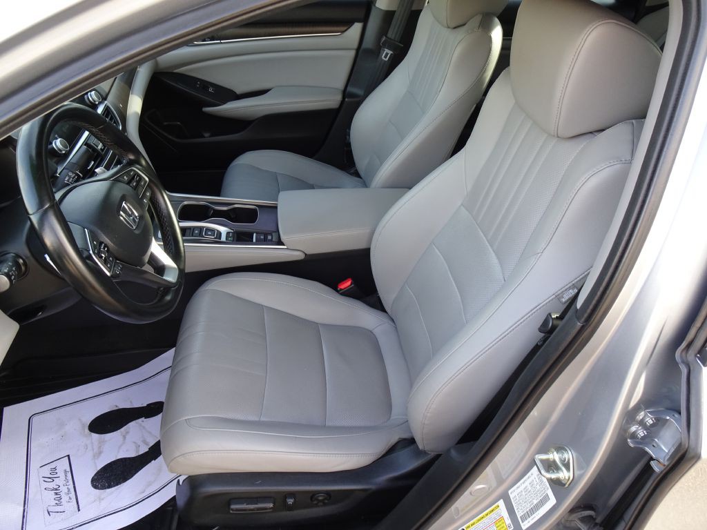 2020 Honda Accord Image 9