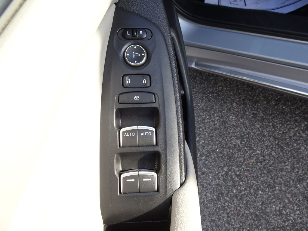 2020 Honda Accord Image 12