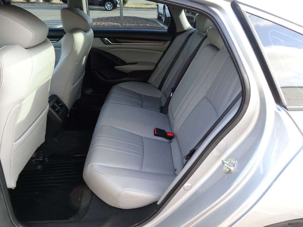 2020 Honda Accord Image 13