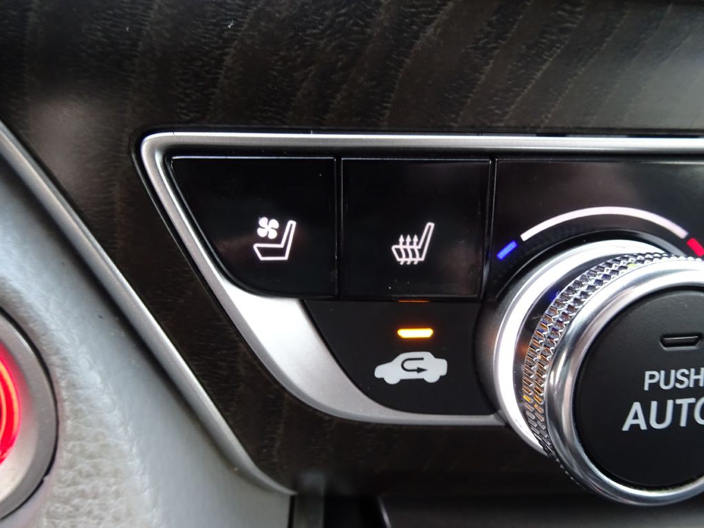 2020 Honda Accord Image 24