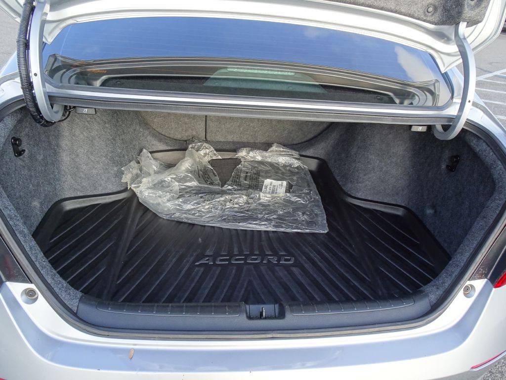 2020 Honda Accord Image 29