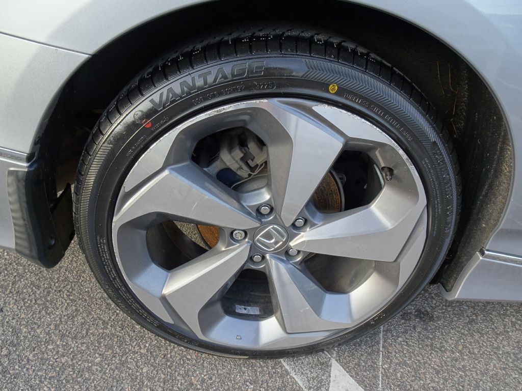 2020 Honda Accord Image 34