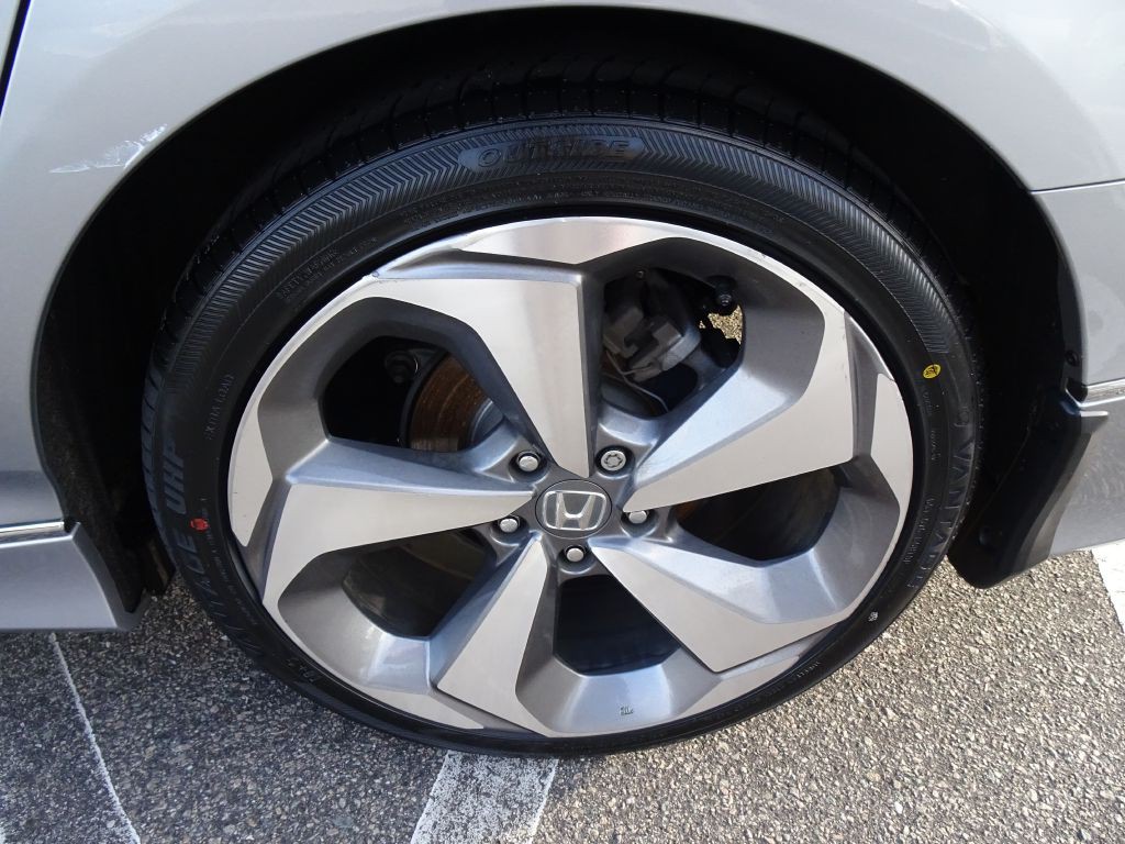 2020 Honda Accord Image 36