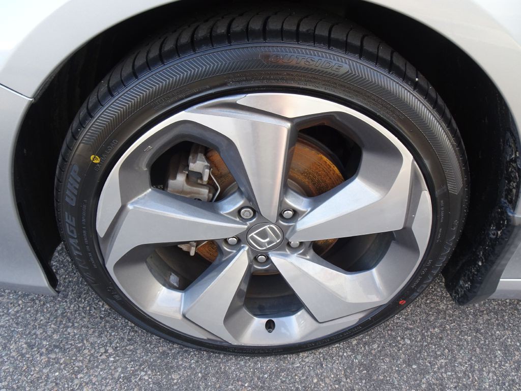 2020 Honda Accord Image 38