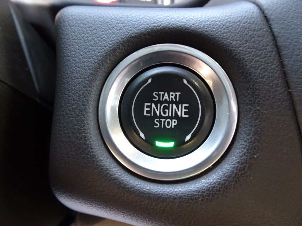 2021 Chevrolet Suburban Image 25