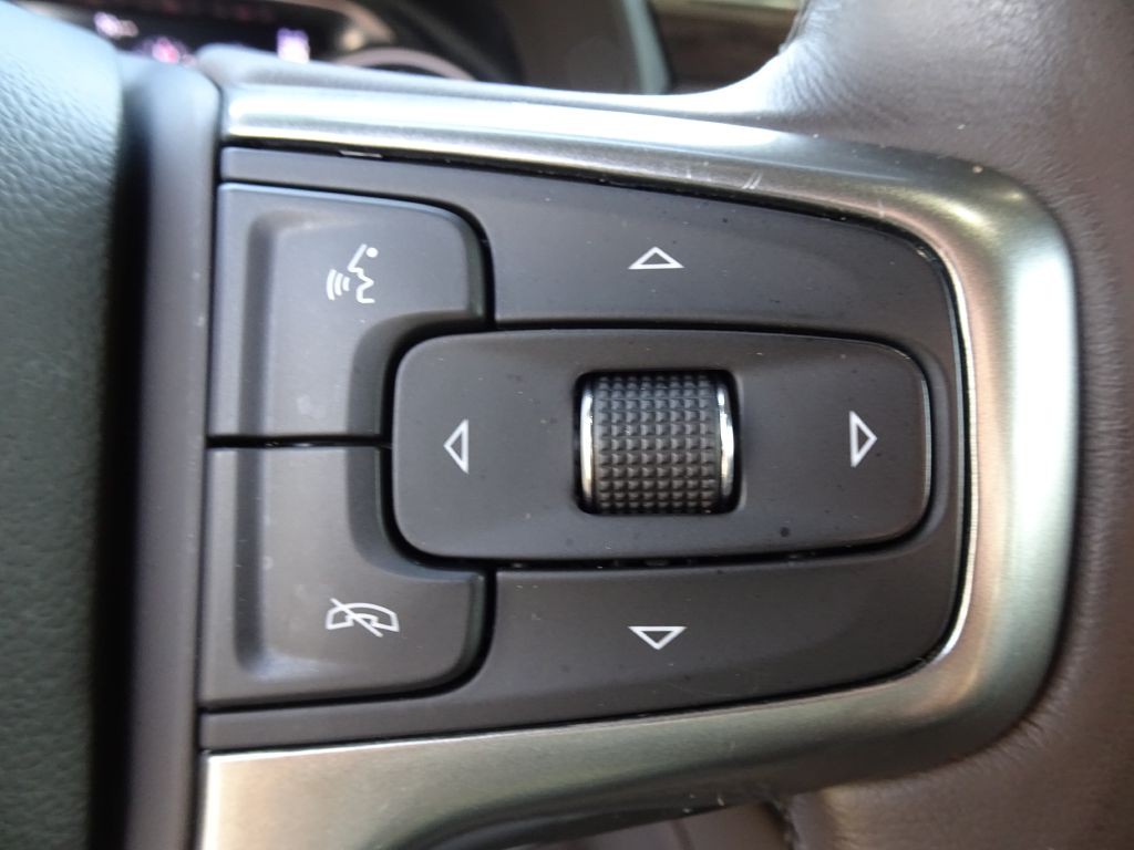 2021 Chevrolet Suburban Image 26