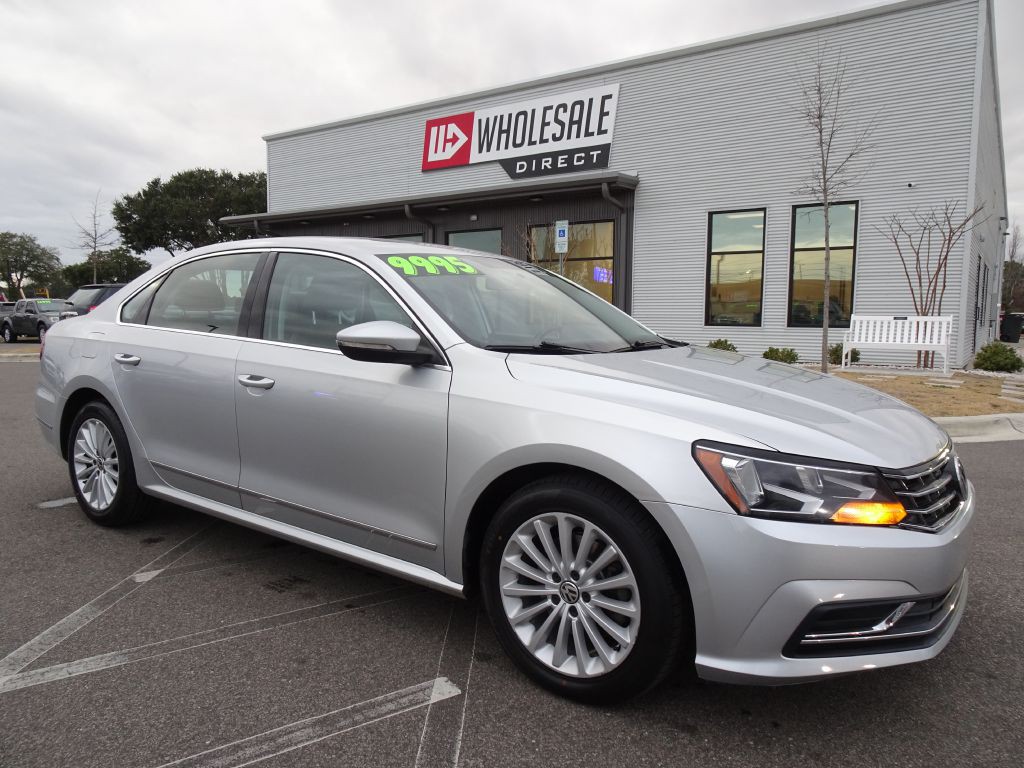 2017 Volkswagen Passat Image 1