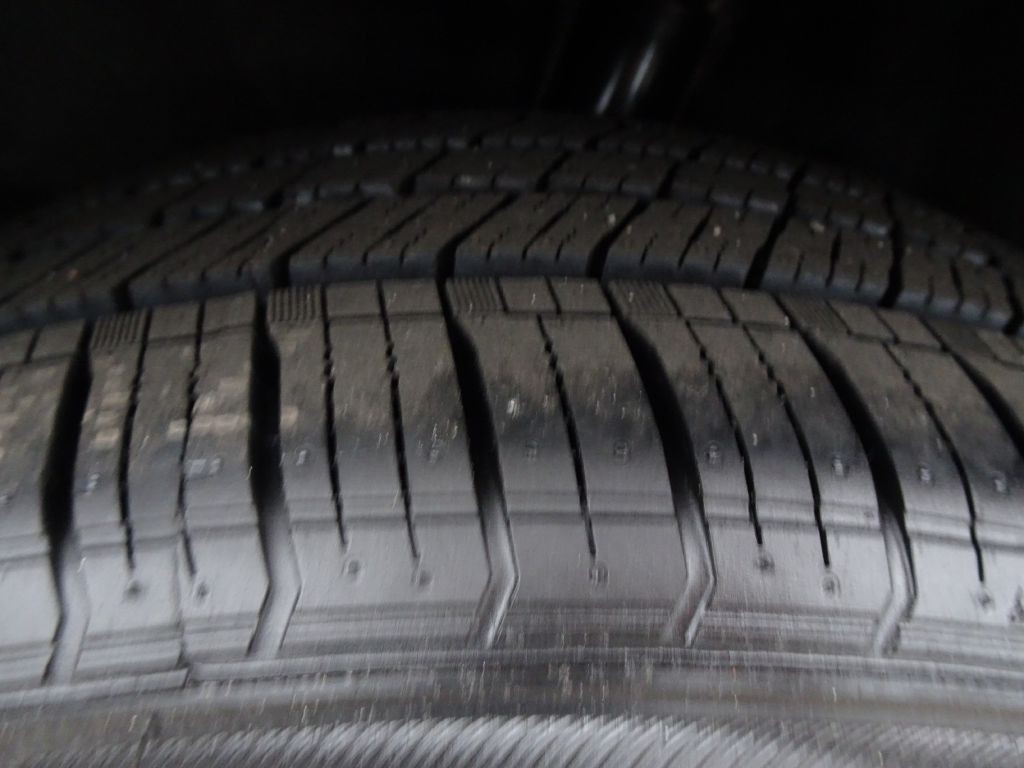 2017 Volkswagen Passat Image 33