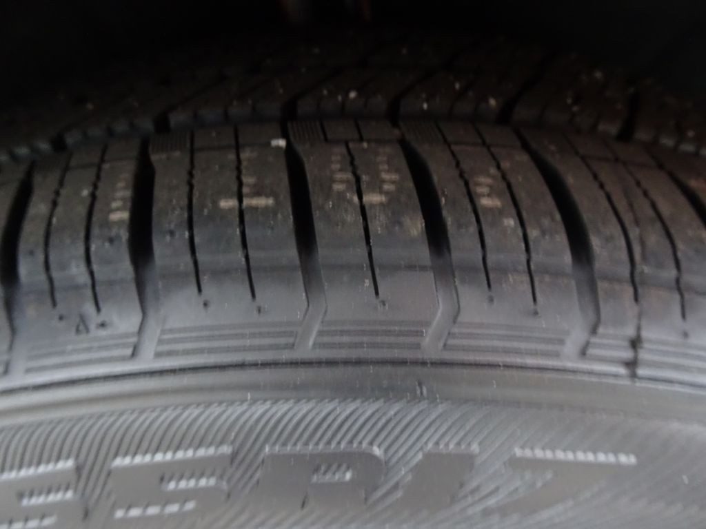 2017 Volkswagen Passat Image 35