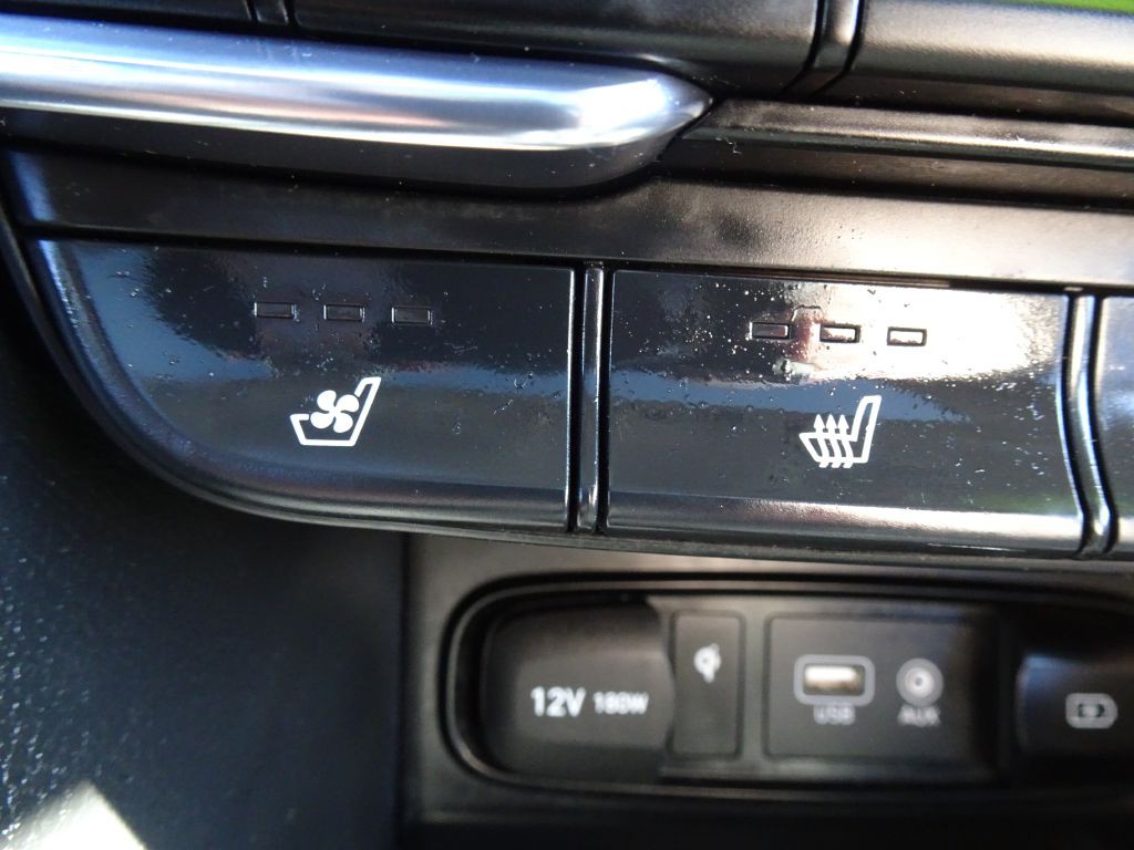 2020 Hyundai Santa Fe Image 47