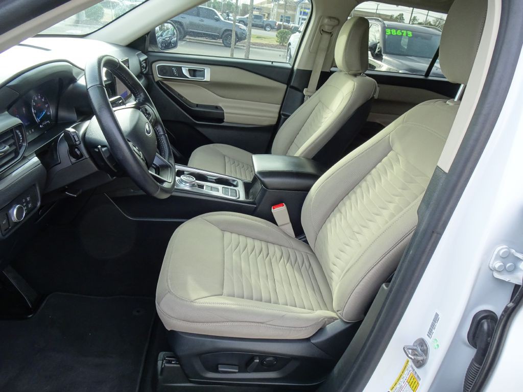 2020 Ford Explorer Image 9