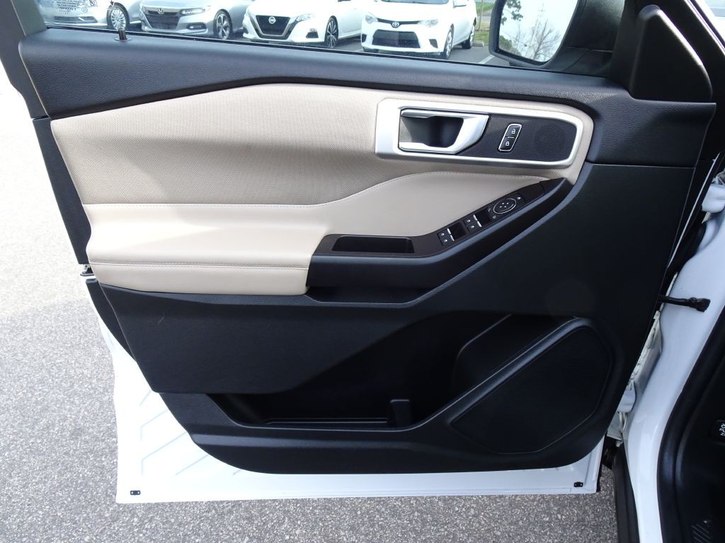 2020 Ford Explorer Image 11