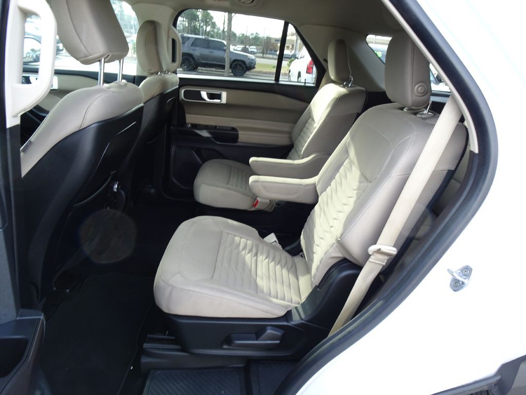 2020 Ford Explorer Image 13