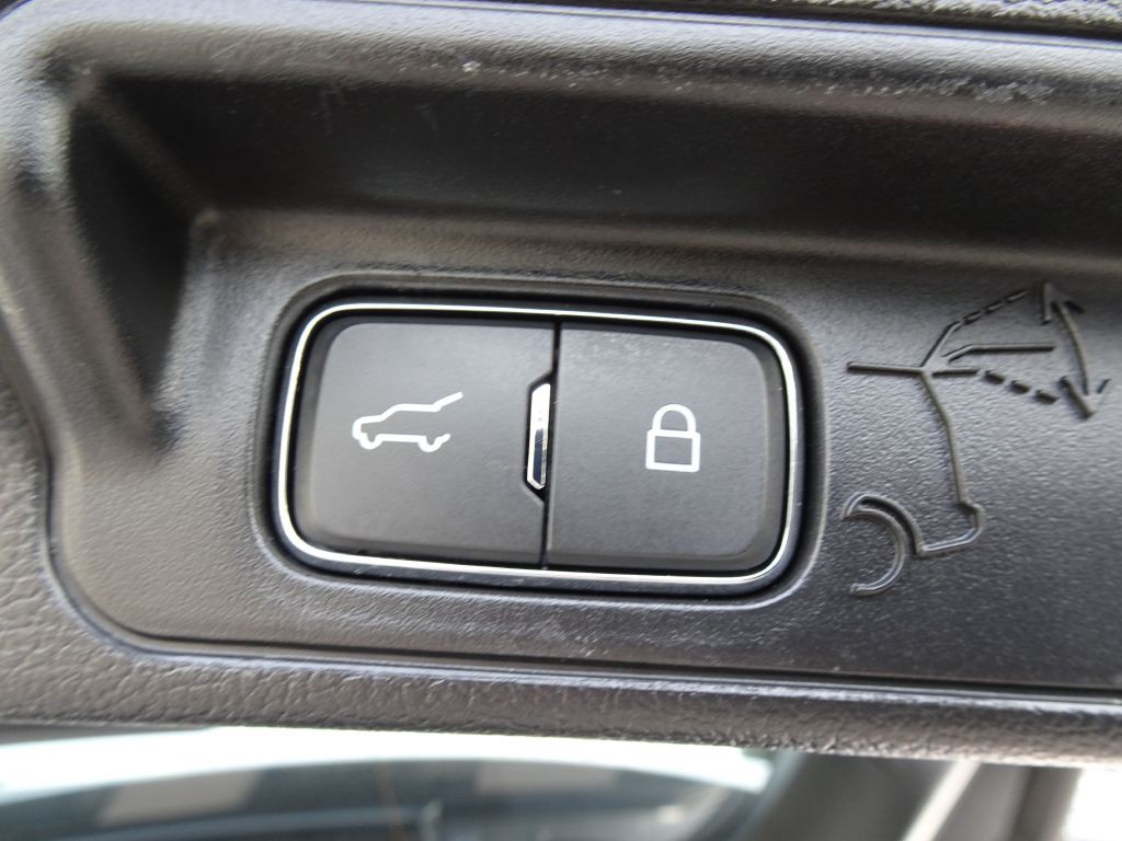 2020 Ford Explorer Image 30