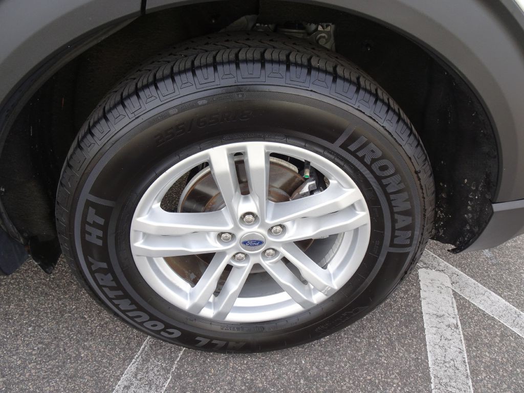 2020 Ford Explorer Image 36